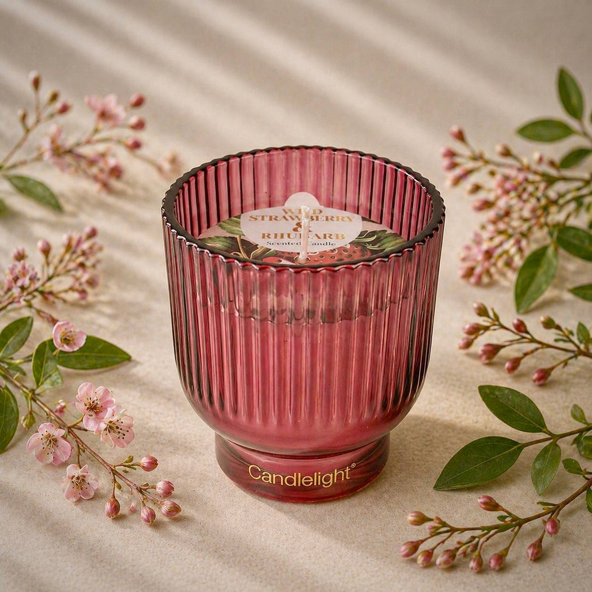 Medium Glass Candle - Wild Strawberry & Rhubarb